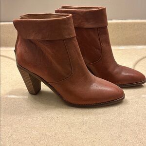 Lucky Brand Chestnut Leather Booties